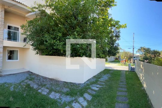 Casa para alugar com 2 quartos, 130m² em Ingleses do Rio Vermelho, Florianópolis