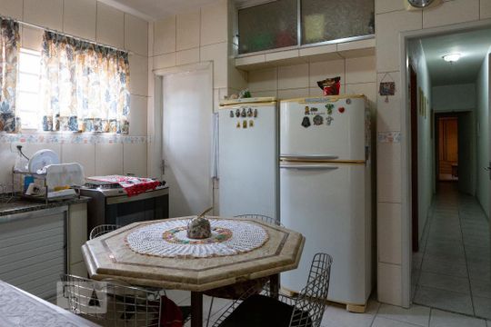 Cozinha de casa à venda com 3 quartos, 300m² em Vila Romana, São Paulo