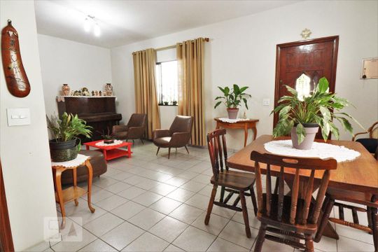 Sala 1 de casa à venda com 6 quartos, 270m² em Mirandópolis, São Paulo