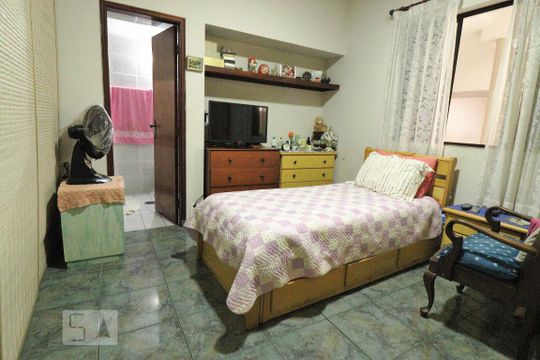 Quarto 1 de casa à venda com 6 quartos, 270m² em Mirandópolis, São Paulo