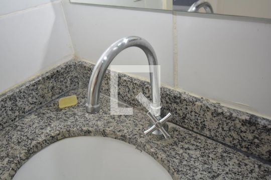 Banheiro Social - Torneira de apartamento à venda com 2 quartos, 52m² em Madureira, Rio de Janeiro