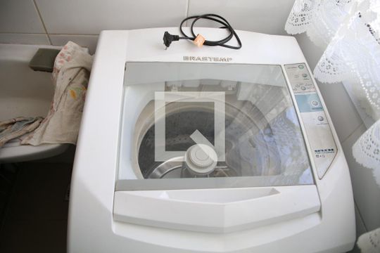 Área de Serviço de apartamento para alugar com 2 quartos, 57m² em Setor Bueno, Goiânia