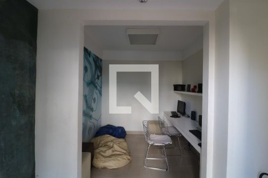 Office de apartamento à venda com 3 quartos, 72m² em Jardim Independência, São Paulo