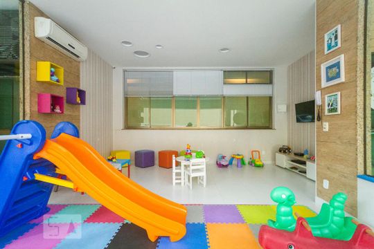 Brinquedoteca de apartamento para alugar com 3 quartos, 170m² em Barra da Tijuca, Rio de Janeiro
