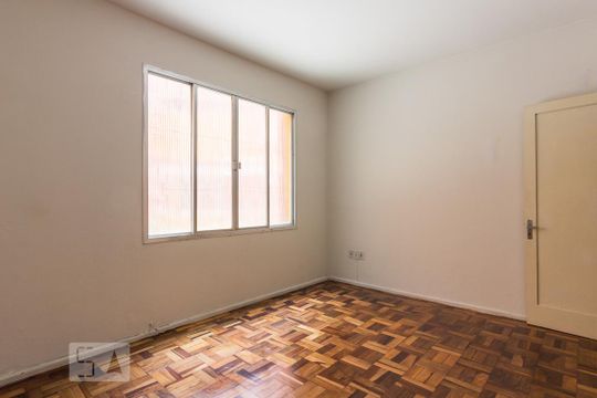Apartamento para alugar com 2 quartos, 85m² em Navegantes, Porto Alegre