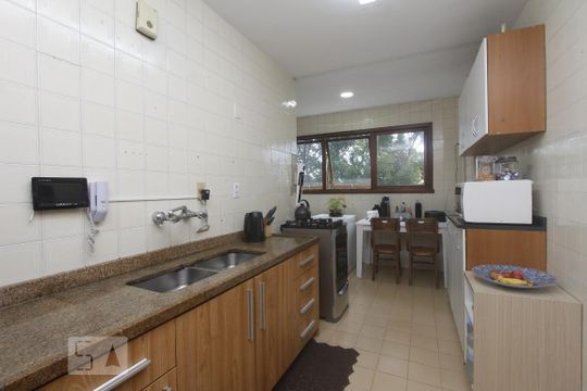 COZINHA de apartamento à venda com 2 quartos, 133m² em Moinhos de Vento, Porto Alegre