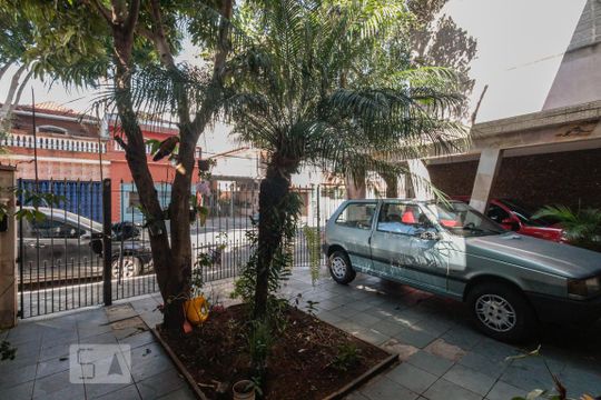 Garagem de casa à venda com 3 quartos, 150m² em Mooca, São Paulo