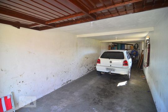 Garagem de casa à venda com 3 quartos, 100m² em Marechal Rondon, Canoas