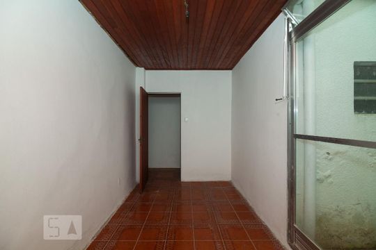 Quarto de Serviço de casa à venda com 4 quartos, 440m² em Azenha, Porto Alegre