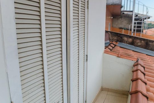 Sacada de casa à venda com 3 quartos, 145m² em Vila Paulistana, São Paulo