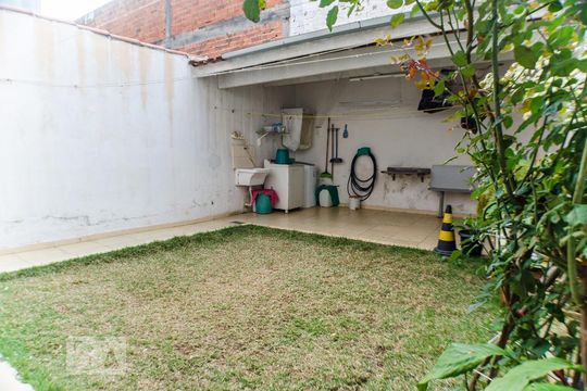 Quintal de casa à venda com 3 quartos, 145m² em Vila Paulistana, São Paulo