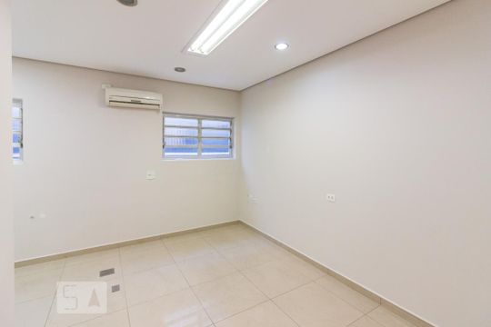 Cozinha de casa à venda com 3 quartos, 270m² em Santa Teresinha, São Paulo