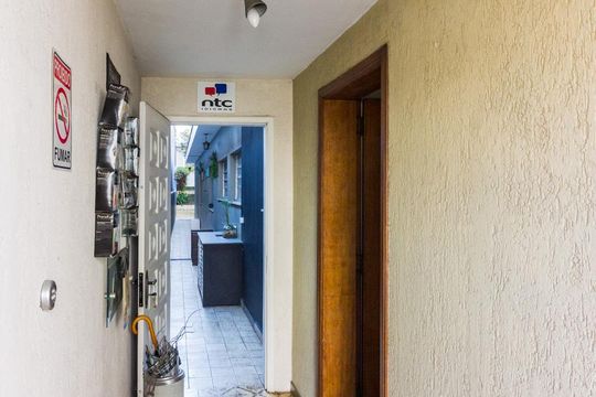 Entrada de casa à venda com 3 quartos, 270m² em Santa Teresinha, São Paulo