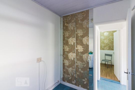 Área de Serviço de casa à venda com 3 quartos, 270m² em Santa Teresinha, São Paulo