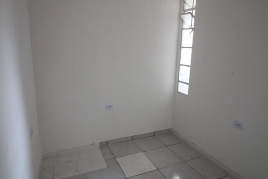 Quarto de kitnet/studio para alugar com 1 quarto, 40m² em Vila Bertioga, São Paulo