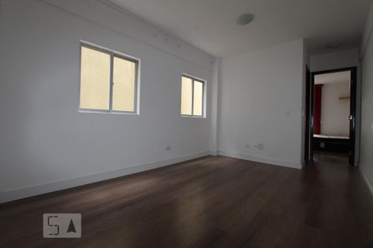 Apartamento à venda com 1 quarto, 31m² em Centro, Curitiba
