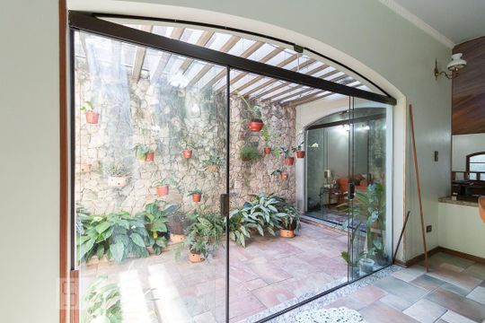 Jardim de inverno de casa à venda com 4 quartos, 431m² em Jardim Aida, Guarulhos