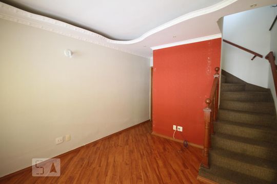 Sala de casa à venda com 2 quartos, 101m² em Vila Caraguatá, São Paulo