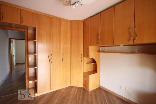 Quarto 2 de casa à venda com 2 quartos, 101m² em Vila Caraguatá, São Paulo