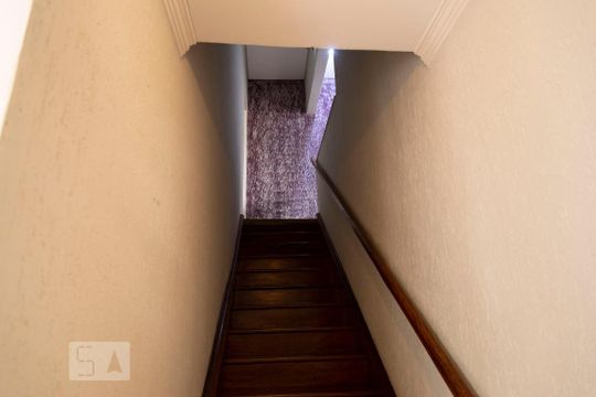 Escada de casa à venda com 3 quartos, 216m² em Quinta da Paineira, São Paulo