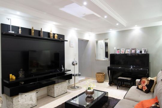 Casa à venda com 3 quartos, 216m² em Quinta da Paineira, São Paulo