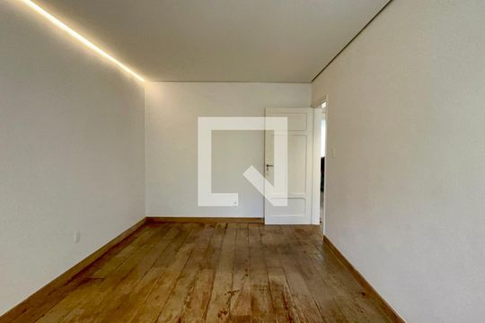 Suite de apartamento à venda com 2 quartos, 80m² em Jardim Paulistano, São Paulo