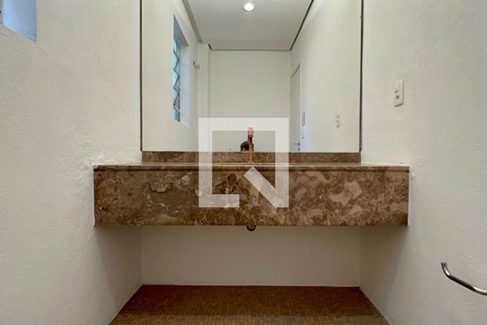 Lavabo de apartamento à venda com 2 quartos, 80m² em Jardim Paulistano, São Paulo
