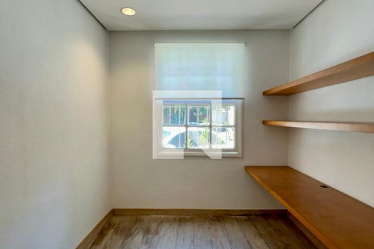 Quarto de apartamento à venda com 2 quartos, 80m² em Jardim Paulistano, São Paulo