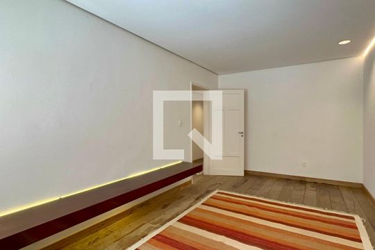 Sala de apartamento à venda com 2 quartos, 80m² em Jardim Paulistano, São Paulo