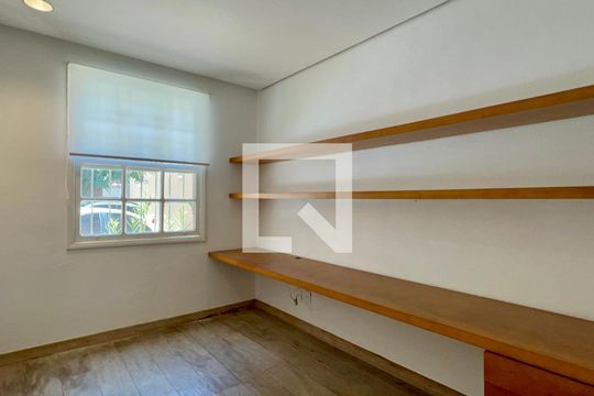 Quarto de apartamento à venda com 2 quartos, 80m² em Jardim Paulistano, São Paulo