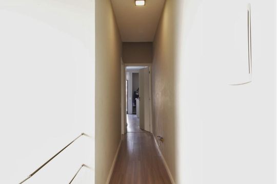 Corredor de casa à venda com 3 quartos, 138m² em Jardim Monte Kemel, São Paulo