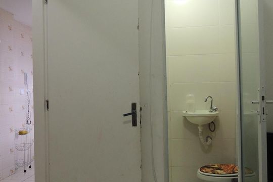 Dependecia  de apartamento à venda com 2 quartos, 90m² em Taquara, Rio de Janeiro