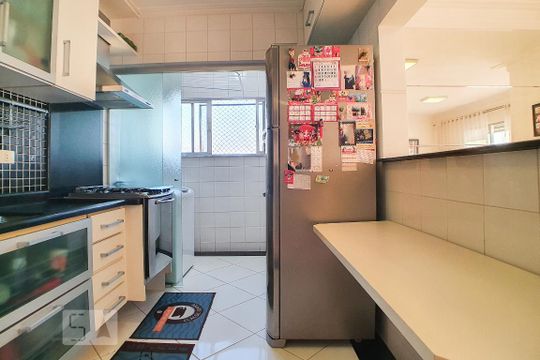 Cozinha de apartamento à venda com 3 quartos, 78m² em Vila Laís, São Paulo