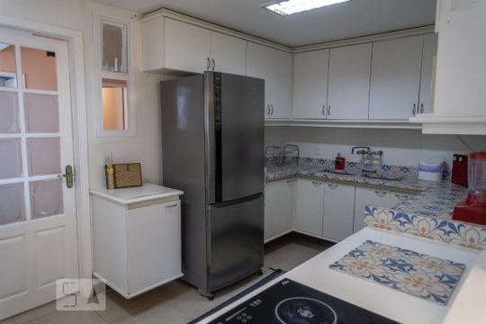 Cozinha de apartamento à venda com 4 quartos, 473m² em Recreio dos Bandeirantes, Rio de Janeiro