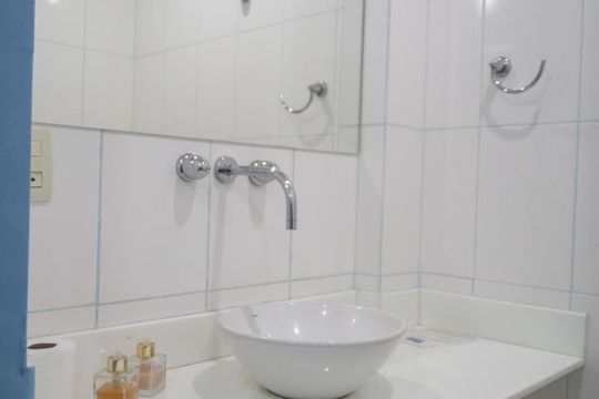 Banheiro da Suite 3 de apartamento à venda com 4 quartos, 473m² em Recreio dos Bandeirantes, Rio de Janeiro
