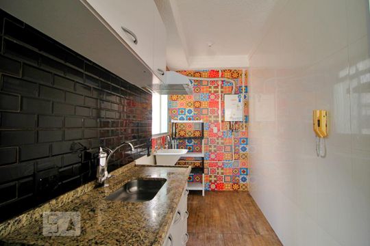 Cozinha de apartamento para alugar com 2 quartos, 40m² em Vila Lutécia, Santo André