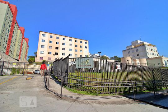Fachada de apartamento para alugar com 2 quartos, 40m² em Vila Lutécia, Santo André