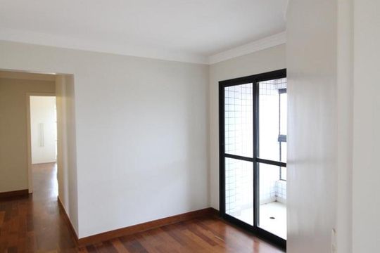 Corredor de apartamento à venda com 4 quartos, 283m² em Bosque da Saúde, São Paulo
