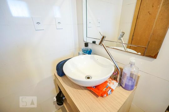 Pia de casa à venda com 3 quartos, 300m² em Belenzinho, São Paulo