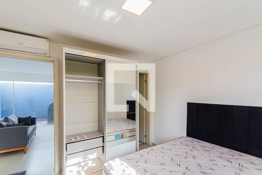 Suíte 1 de casa de condomínio para alugar com 3 quartos, 100m² em Vila Mariana, São Paulo