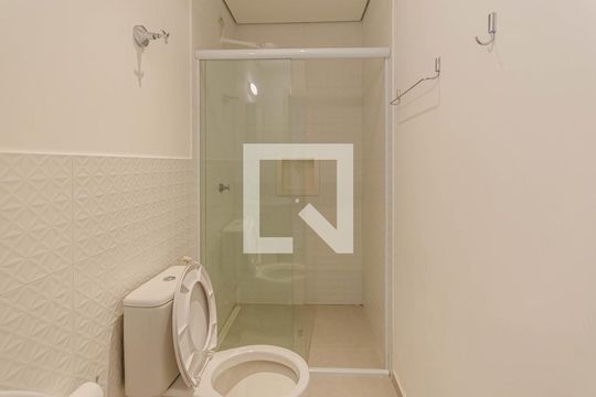 Banheiro da Suíte 3 de casa de condomínio para alugar com 3 quartos, 100m² em Vila Mariana, São Paulo