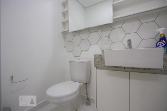 Banheiro de kitnet/studio à venda com 1 quarto, 22m² em Jardim das Acácias, São Paulo