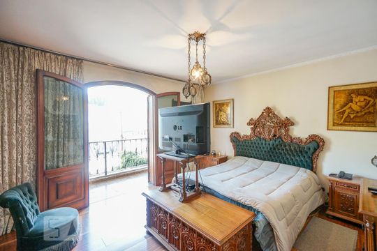 Quarto suíte 01 de casa para alugar com 3 quartos, 268m² em Jardim Anália Franco, São Paulo