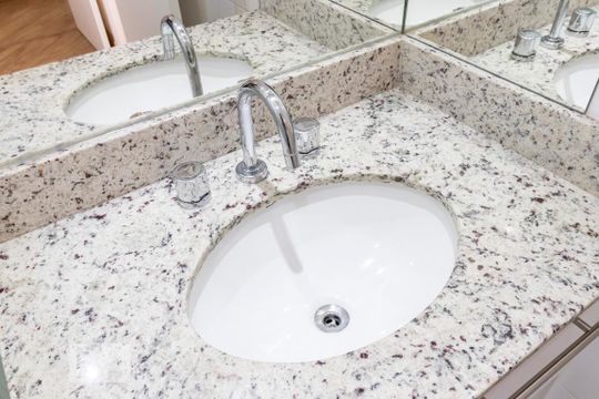 Suíte 1 - Banheiro de apartamento para alugar com 2 quartos, 126m² em Ipiranga, São Paulo
