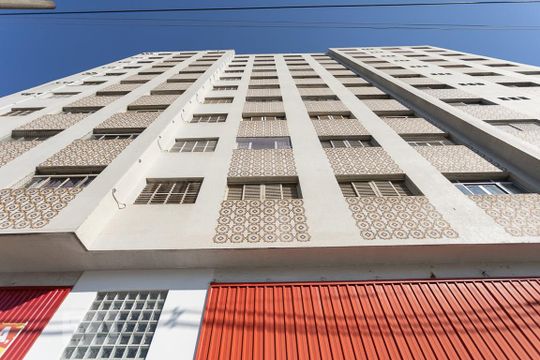 Fachada de apartamento à venda com 2 quartos, 70m² em Luz, São Paulo