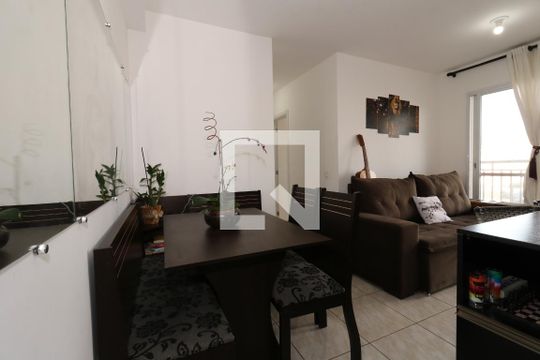 Sala de apartamento à venda com 3 quartos, 59m² em Parque São Vicente, Mauá