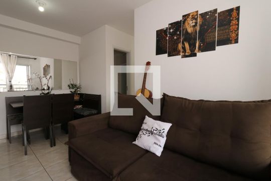 Sala de apartamento à venda com 3 quartos, 59m² em Parque São Vicente, Mauá