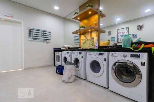 Área Comum - Lavandeira de apartamento à venda com 2 quartos, 64m² em Vila Cordeiro, São Paulo