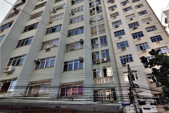 Fachada de apartamento à venda com 2 quartos, 52m² em Humaitá, Rio de Janeiro