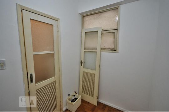 Quarto de Serviço de apartamento à venda com 2 quartos, 52m² em Humaitá, Rio de Janeiro